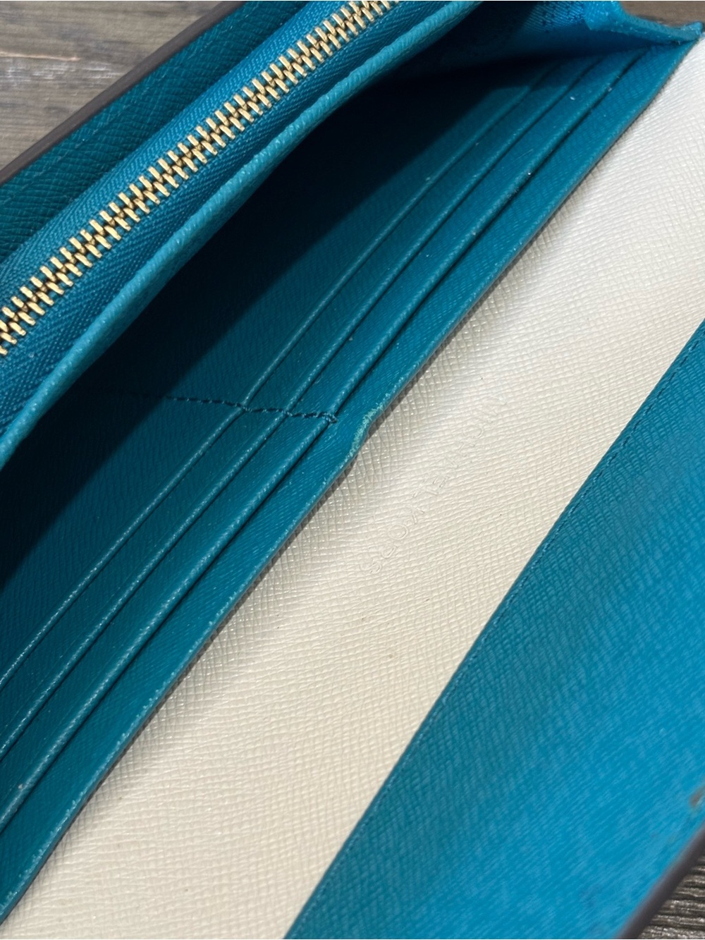 Michael Kors • Fulton Saffiano Leather Wallet • Navy | Teal | White - Picture 6 of 15